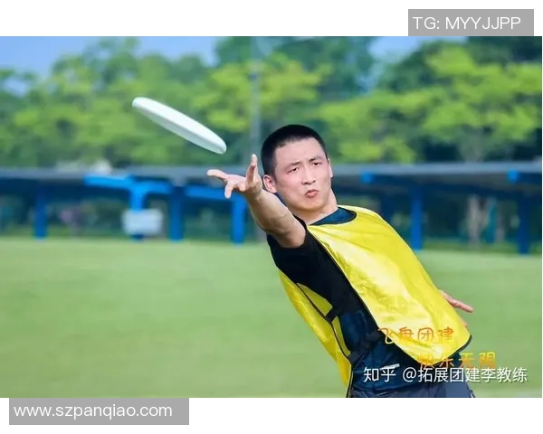 飞盘战术解析:深入了解上海飞盘队的进攻策略与表现 飞盘战术解析:深入了解上海飞盘队的进攻策略与表现