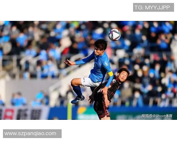 岐阜队与水户蜀葵的激烈对决展现足球魅力与团队精神