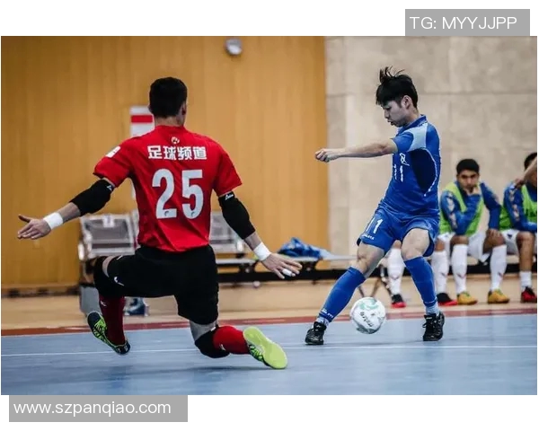 昨晚布莱克浦与查尔顿激战正酣双方争夺关键积分精彩纷呈