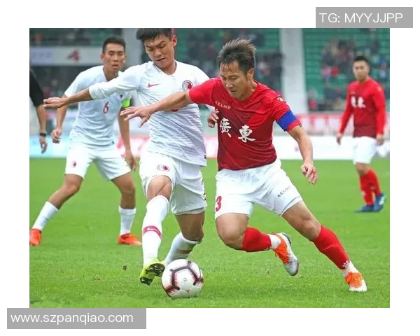 香港足球挑战泰国队实力对决引发球迷热议