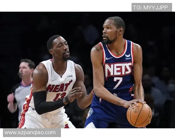 雄鹿对阵灰熊精彩赛事高清直播全程回放与分析