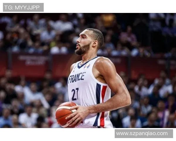 美国与法国男篮激战正酣直播全程回顾与精彩瞬间解析 美国与法国男篮激战正酣直播全程回顾与精彩瞬间解析